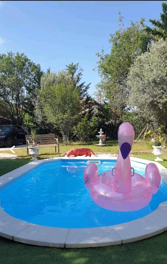 Ferienhaus für 2 Personen, mit Terrasse und Pool sowie Ausblick - 1