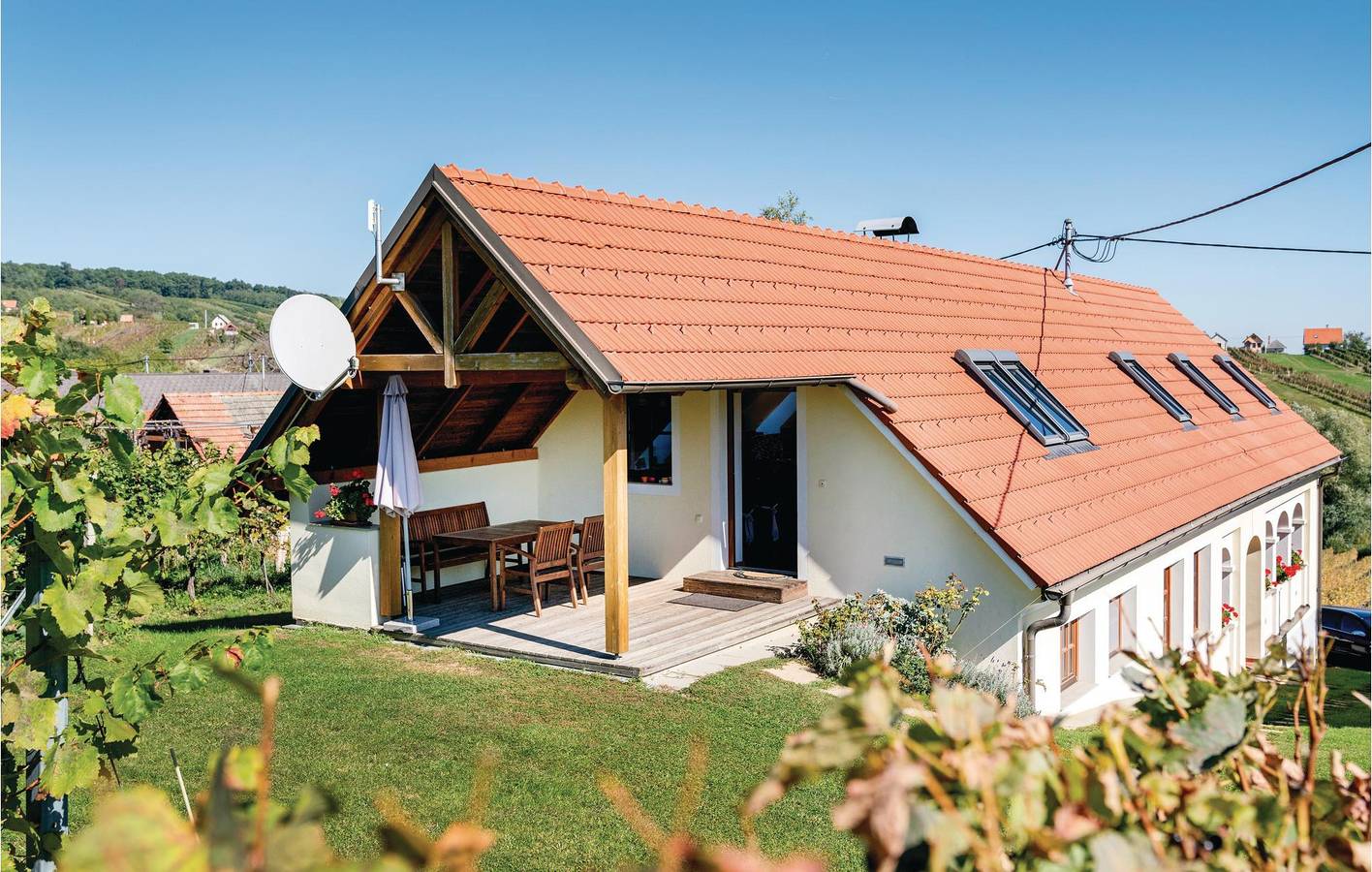 Ganze Ferienwohnung, Ferienwohnung für 5 Personen mit Garten in Eisenberg an der Pinka, Südburgenland