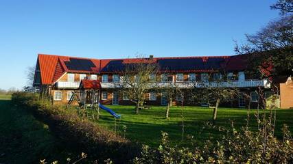 Ferienhaus für 4 Personen, mit Garten und Balkon in Hasselberg