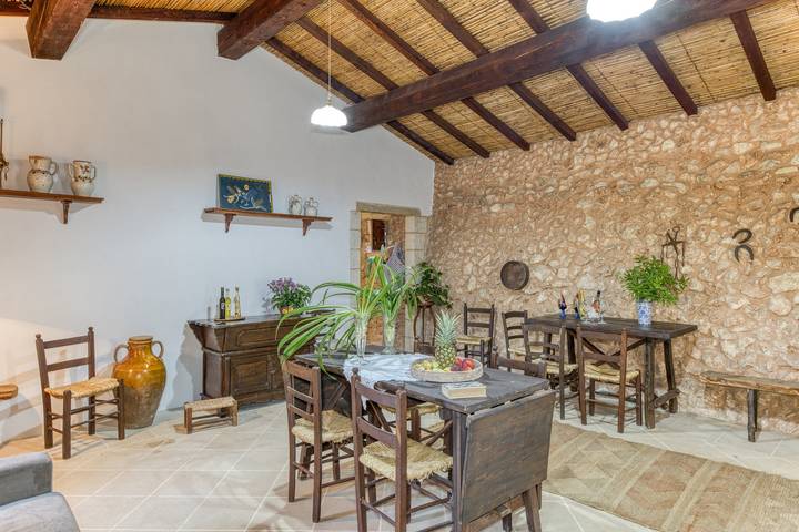 Landhuis 'Pizzola' met privéterras, Wi-Fi en airconditioning in Nociglia, Provincie Lecce