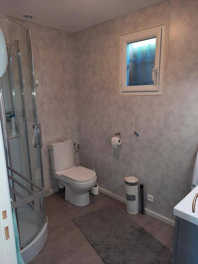 Two-Bedroom Chalet in Audenge, Région d'Arcachon