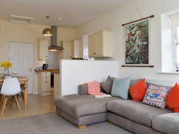 Holiday Home for 6 People in Whitby, North Yorkshire, Photo 4
