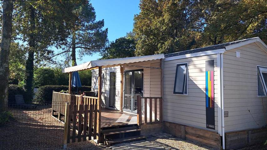 Camping pour 5 personnes, avec jardin et piscine