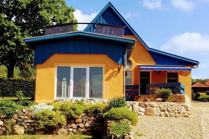 Ferienhaus für 2 Personen, mit Garten und Sauna in Dabel