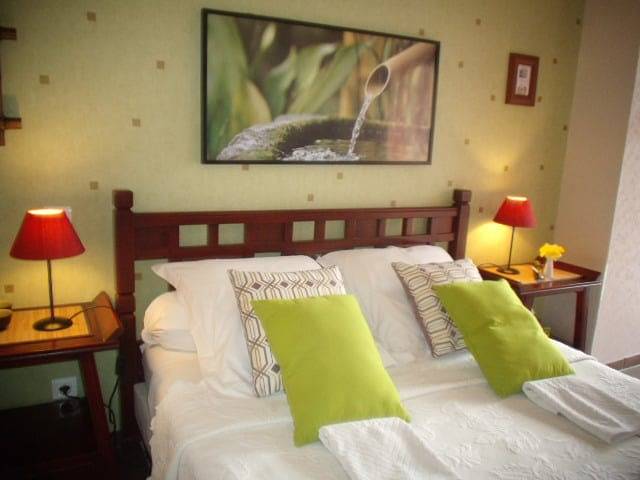 Chambre d’hôte pour 2 personnes, avec Terrasse ainsi que Jardin et Piscine en Charente-Maritime - 2