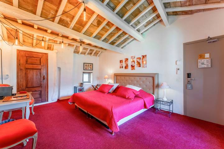 Location de vacances pour 2 personnes, avec jardin dans le Gard