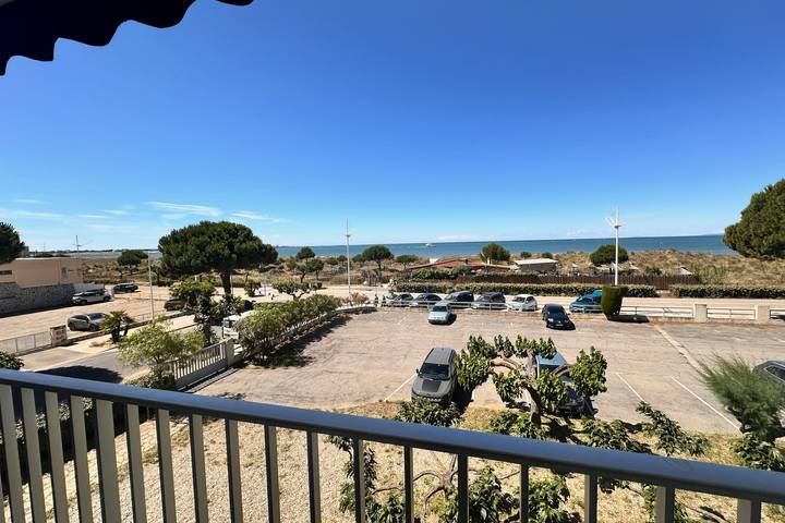 Gîte pour 3 personnes, avec terrasse dans Plage Rive Droite - 3
