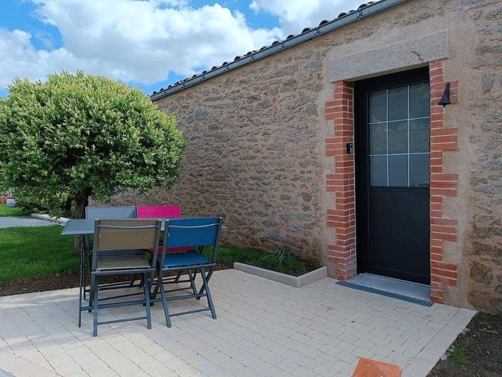 Location de vacances pour 4 personnes, avec terrasse à Treize-Vents - 2