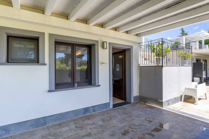 Lustru Room with Mountain View, Wi-Fi, and Air Conditioning in Mazzarino, Caltanissetta provins