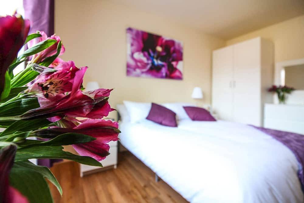 Entire apartment, The Windsor - Luxury Apartment Located In Central Location in Walsall, Birmingham Area