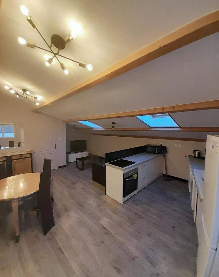 Appartement entier, One-Bedroom Apartment in Grues, Fontenay-le-Comte