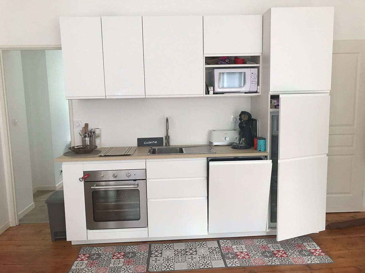 Ganze Wohnung, T3-Apartment „Vue Aneto“ im Herzen von Luchon mit Südbalkon und Bergblick in Luchon-Superbagnères, Bagnères-de-Luchon