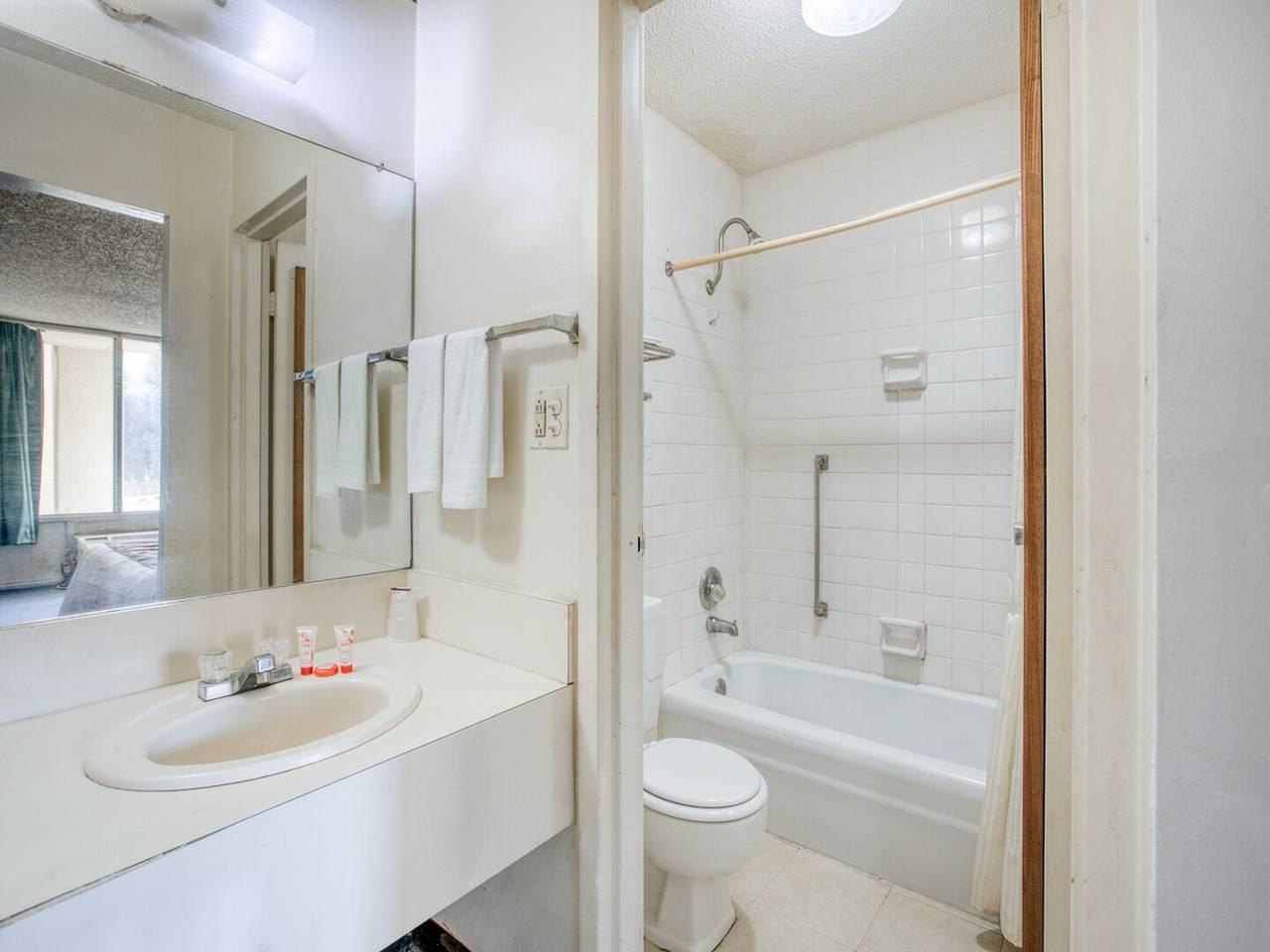 Appartement entier, Saint-Pétersbourg, Virginie | Lit King | Fumeur in Comté de Prince George (Virginie)