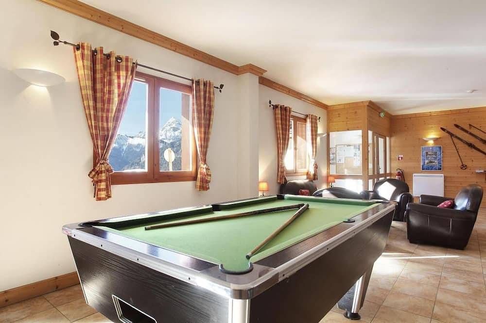 Ganze Wohnung, Wifi, 300 m von den Skipisten, Fitness, Schwimmbad, Balkon, Fernseher, Skiraum, 28m² in Praz-sur-Arly, Pays du Mont-Blanc