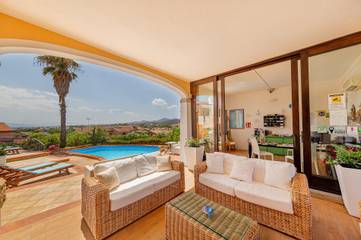 Cottage pour 2 personnes, avec jardin et piscine à Golfo Aranci