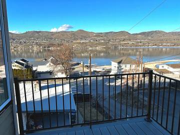 Gîte pour 4 personnes, avec vue ainsi que terrasse et vue sur le lac à Chelan