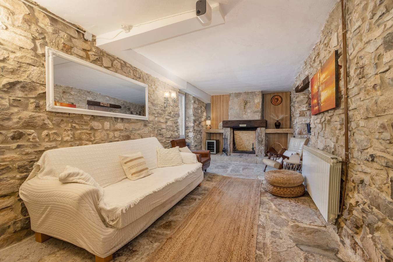 Landhaus 'La Rectoria De Vicfred' mit Bergblick, Wlan und Klimaanlage in Sant Guim de la Plana, Lleida Provinz