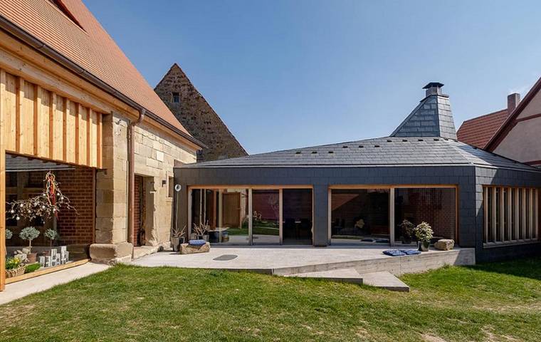Ferienwohnung für 6 Personen, mit Terrasse und Garten sowie Sauna in Oberscheinfeld