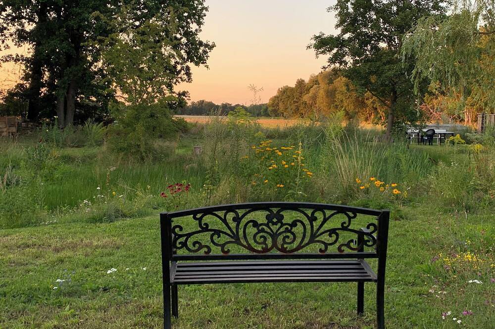 Ganze Wohnung, Panoramazimmer mit Doppelbett in Vetschau, Oberspreewald-Lausitz
