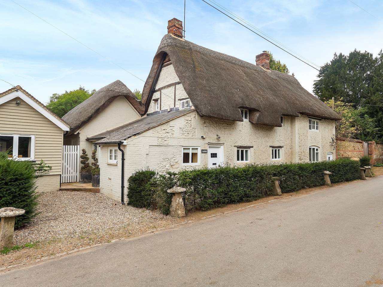 Lynchets Cottage in Lambourn, Berkshire