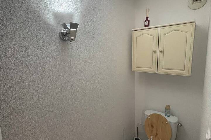 Appartement entier, Appartement agréable au calme avec balcon proche terminus et bordeaux in Villenave-d'Ornon, Région de Bordeaux