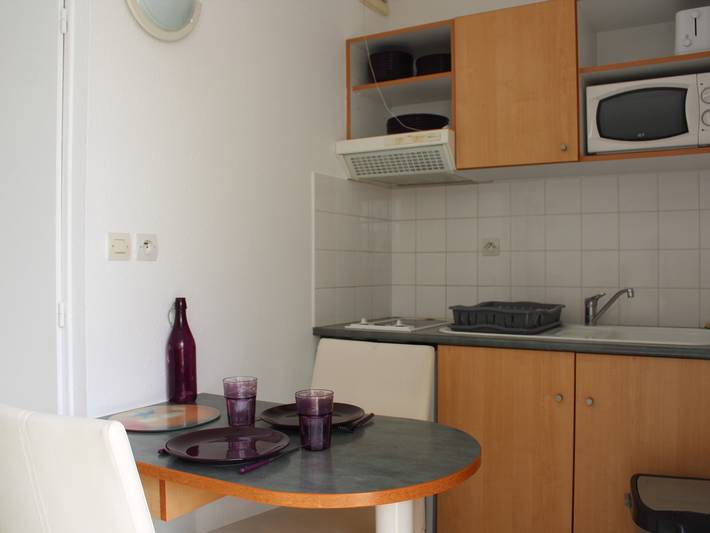 Gîte pour 2 personnes, avec piscine et balcon dans Port des Minimes - 3