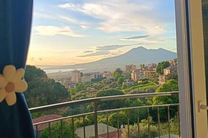 Entire apartment, Queen studio apartment in Gragnano, Monti Lattari