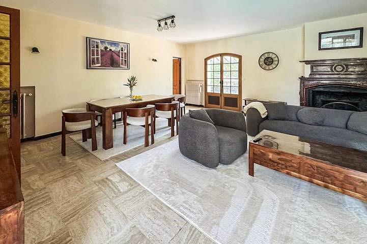 Cozy home in Saint-Vallier-De-Thiey in Saint-Vallier-de-Thiey, Cannes und Umgebung