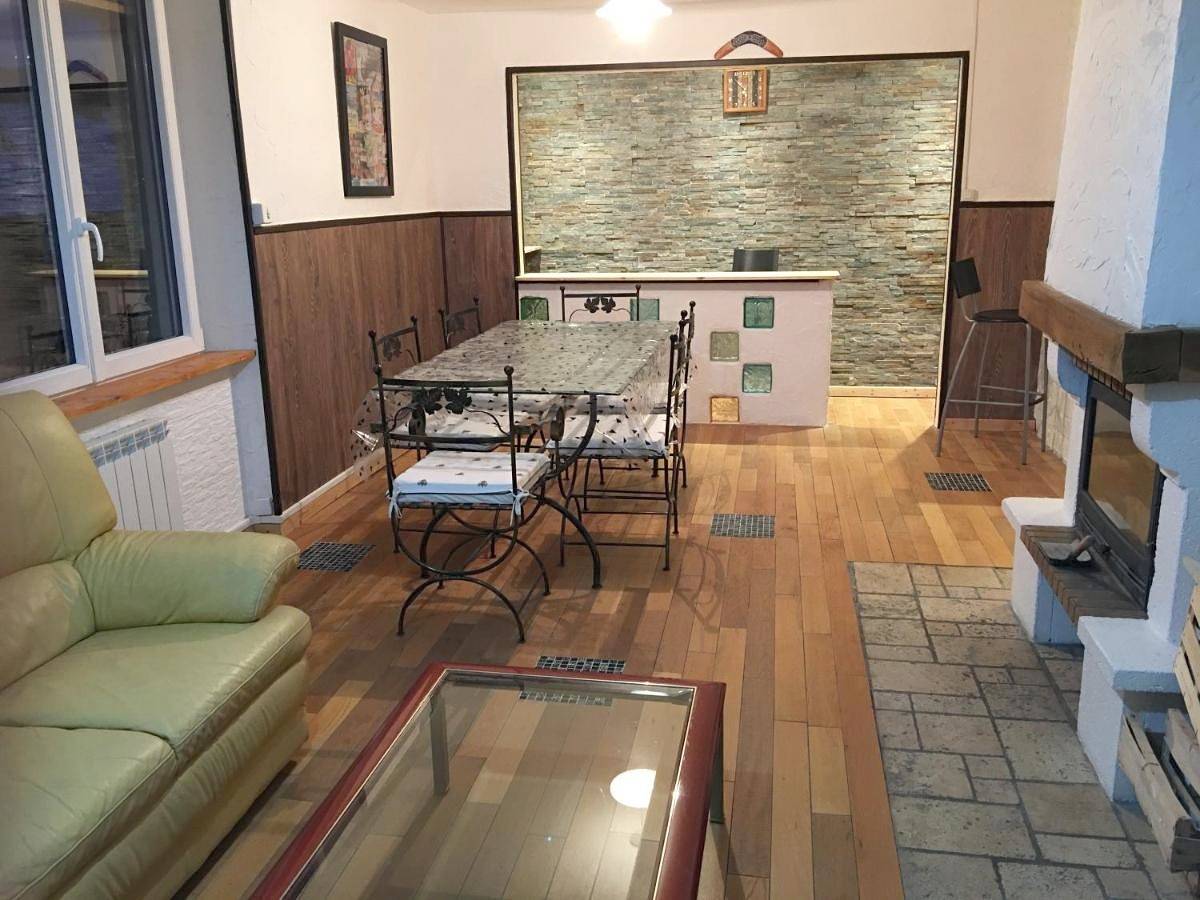 Appartement entier, La Cahute in Pays de Pontarlier, Jura Francais