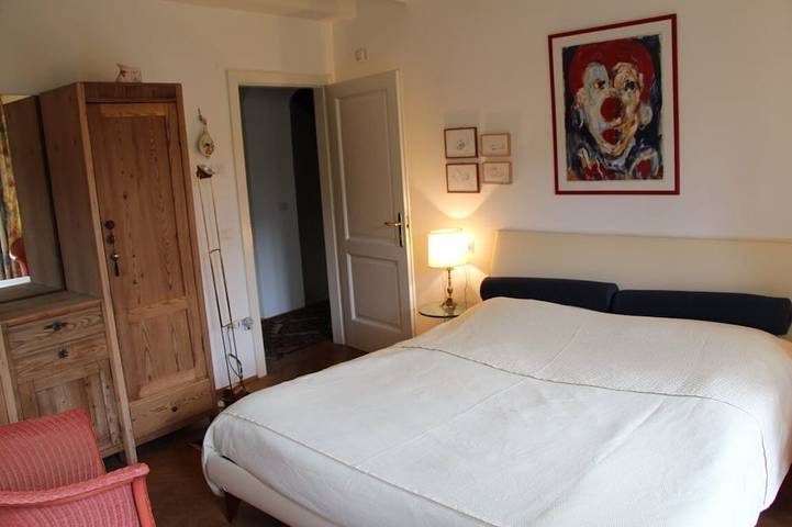 Lago de Garda: villa idílica en un tranquilo pueblo con olivos y palmeras in Nago-Torbole, Montañas Garda