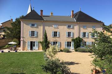 Château pour 15 personnes, avec jardin dans Rhône