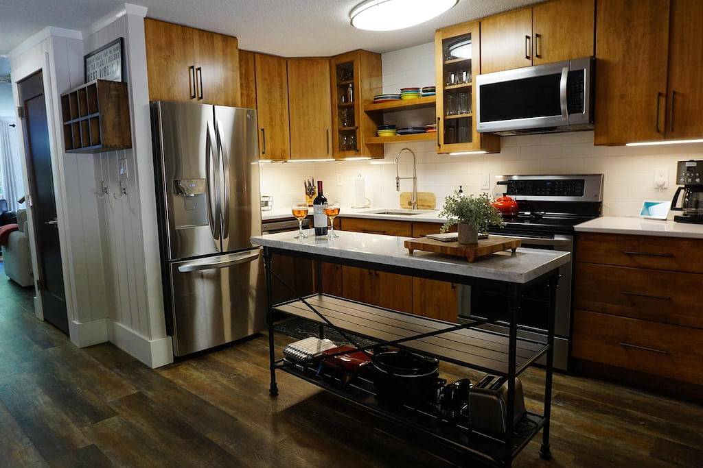 Boards & Bikes—Secluded Luxury Next to the Village (Treetop 29) in Snowshoe, Greenbrier River