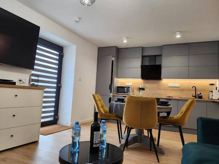 Apartament wakacyjny dla 4 osób, z taras i widok w Radków
