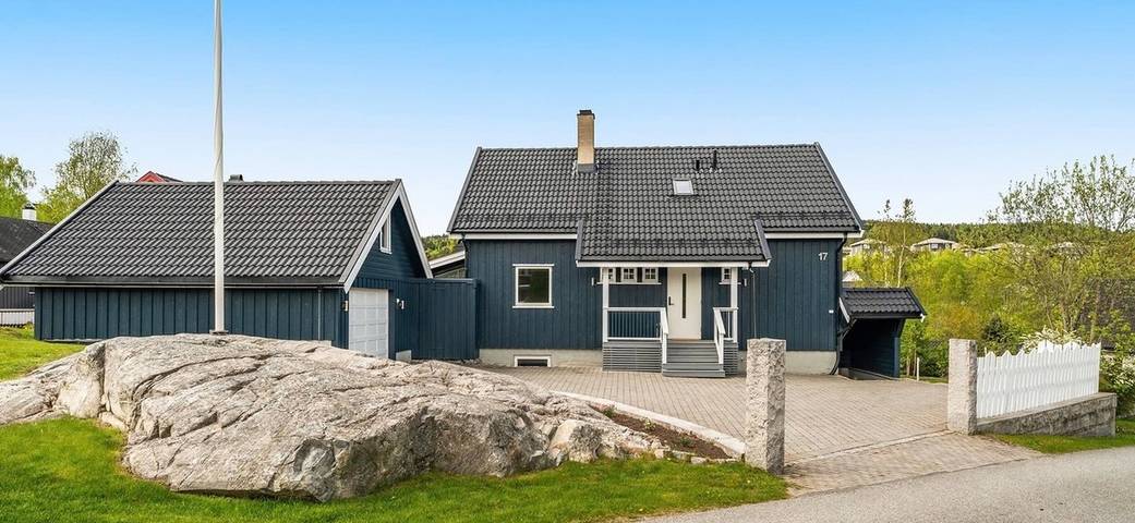 Nettes kleines Zimmer15 Minuten mit dem Auto zum Flughafen Oslo in Nannestad