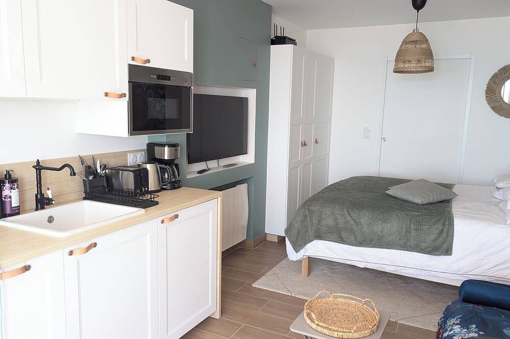 Entire apartment, Nouveaute : Front De Mer Neuf Bien Équipé Belle Vue Mer Pour Sejour Parfait in Agon-Coutainville, Coutances