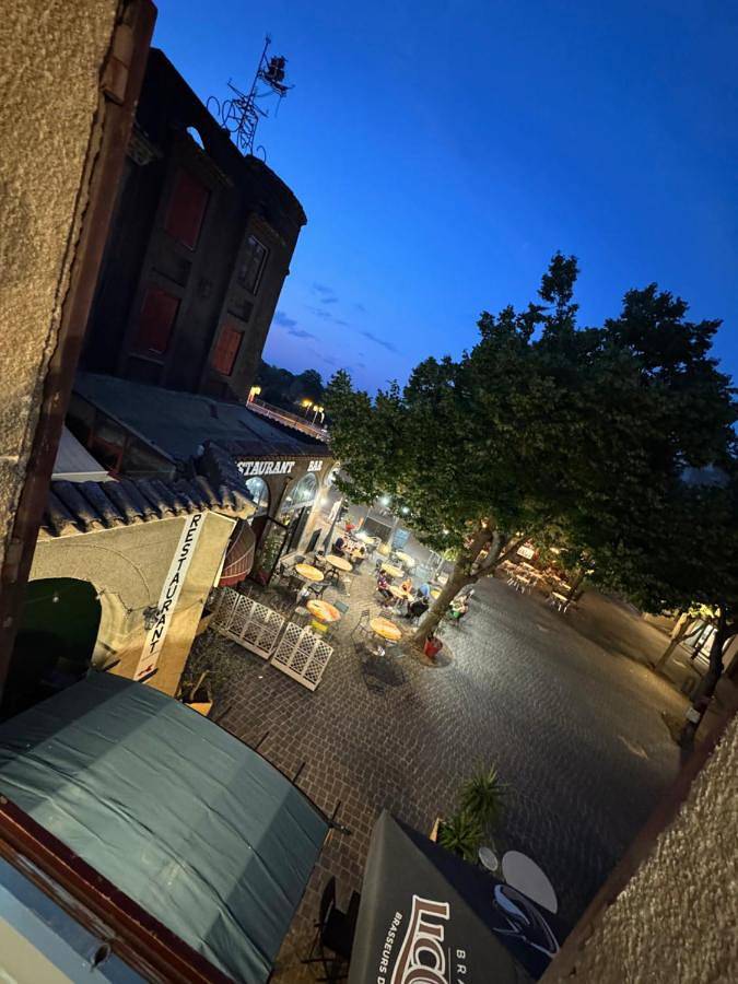 Chambre d’hôte pour 2 personnes, avec balcon et vue à Agde - 2