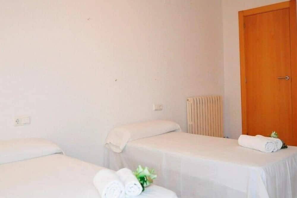 Club Villamar - Gemütliche Villa für 11 Personen,privatem Pool uind Grill, nur 3 Fahrminuten vom ... in Santa Susanna, Costa del Maresme