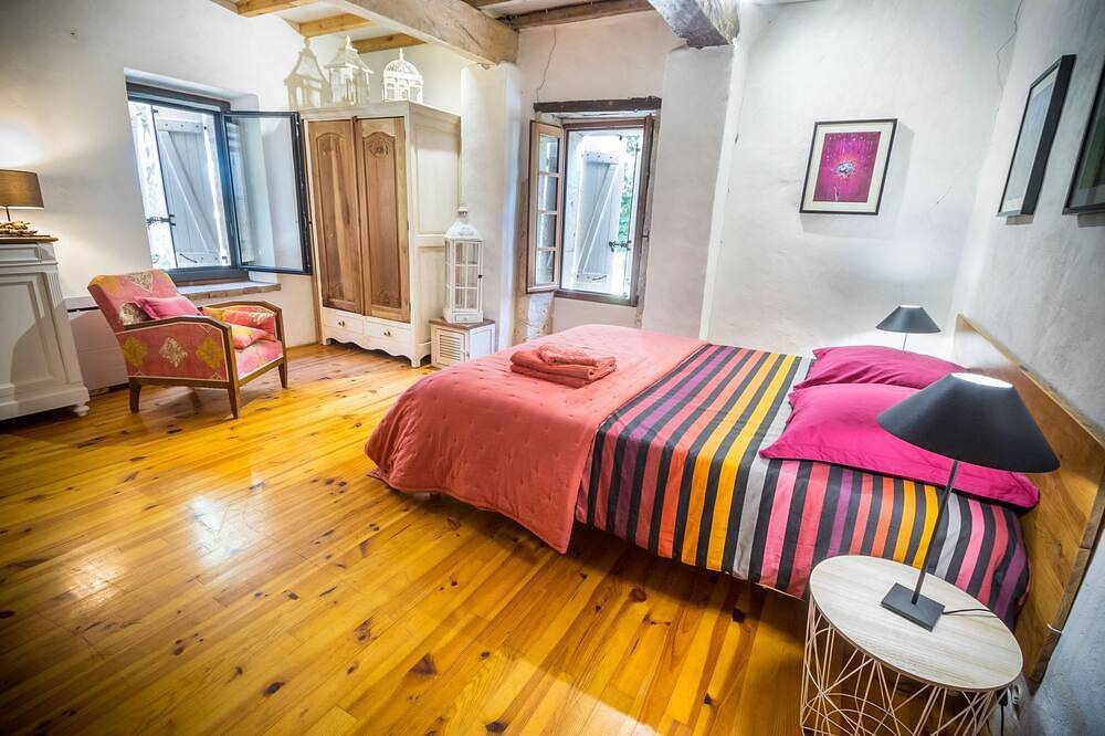 Chambres d'hôtes, Stella - Quiet former sheepfold with swimming pool and panoramic view in Touget, Gers