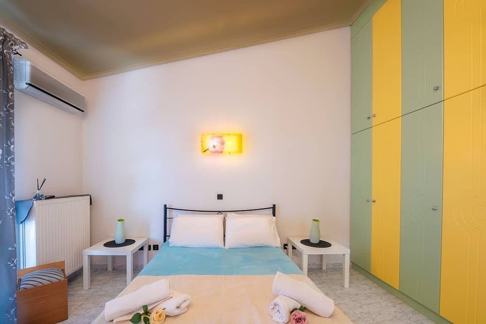 Georgias Private Paradise in Korinthia