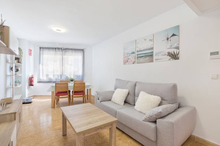 Apartamento entero, Apartamento 'Vivienda Maiva' con terraza privada, Wi-Fi y aire acondicionado in Alhama de Murcia, Interior de Murcia