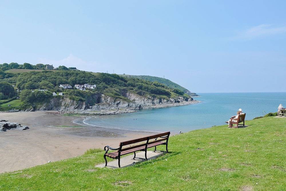 3 bedroom accommodation in Aberporth, near Cardigan in Aberporth, Cardigan Bay