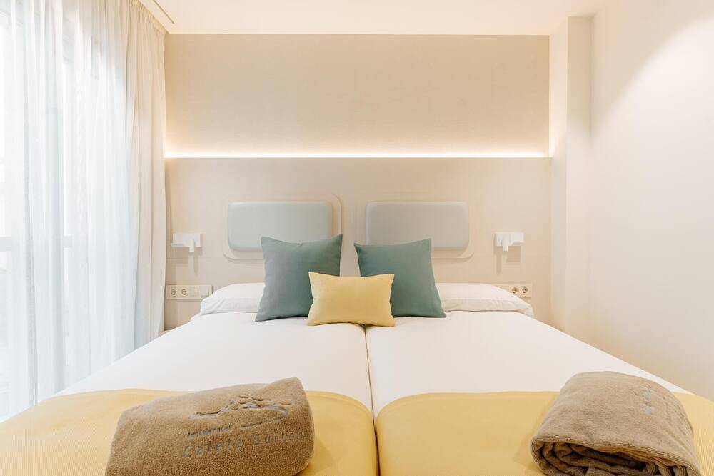 Ganze Wohnung, Apartment 3 bedroom | ground floor| mountain view in La Caleta, Adeje