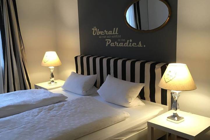 Gîte pour 5 personnes, avec jardin ainsi que jacuzzi et terrasse dans Sankt Ingbert - 2