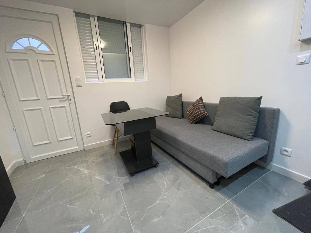 Maisonette de 25m2 à la porte de Paris in Gentilly, Val-de-Marne