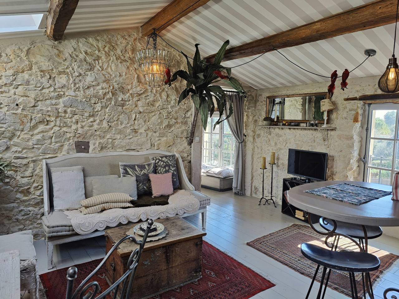 Historische appartementen in de Provence vlakbij Nice en Cannes in Roquefort-les-Pins, Cannes regio