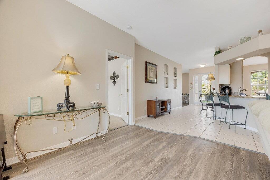 Relax along the canal, kayaks, Sunsets, Heated Pool - Villa Relax & Enjoy - Roelens Vacations in Cape Coral, Southwest Florida