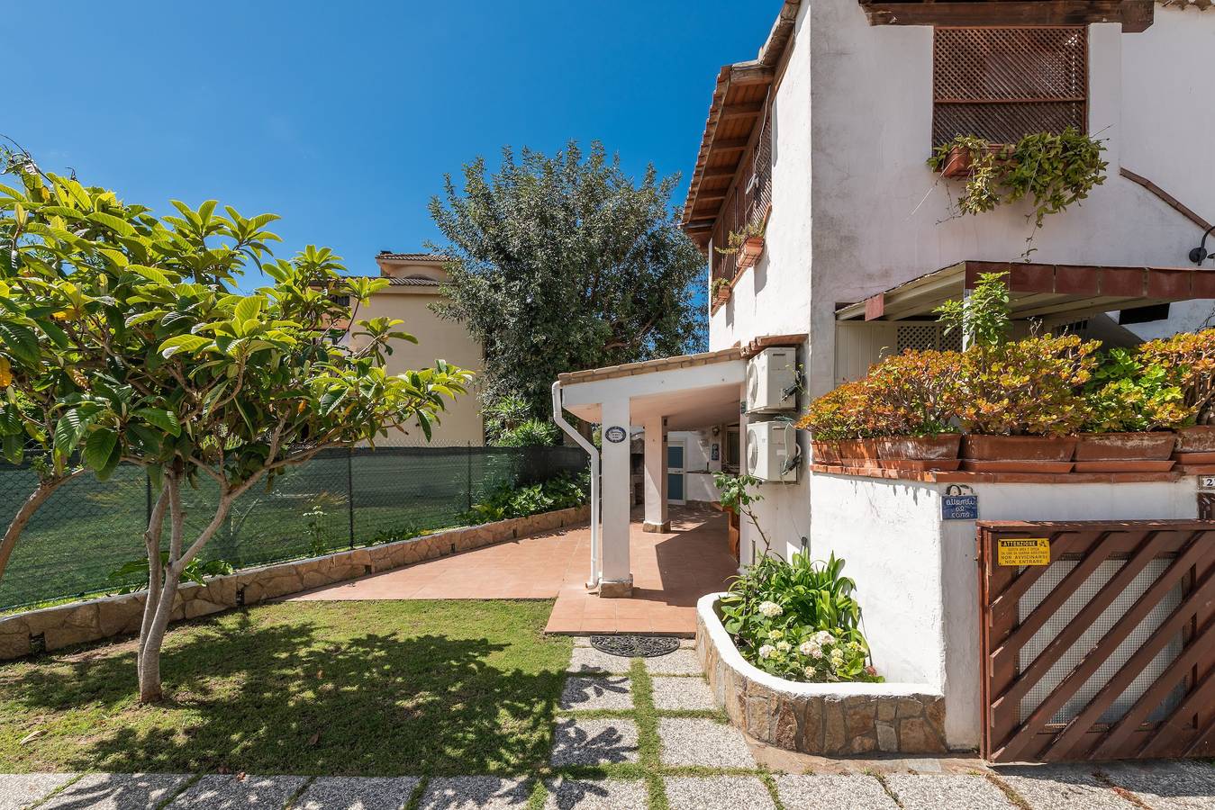 Holiday Home "Casa Marisol" on the Beach with Garden, Terrace & Wi-Fi in Sant'Andrea (Cagliari), Campidano