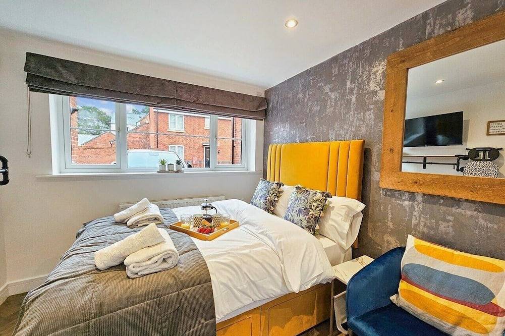 Apartment for 2 People in Cheltenham, The Cotswolds