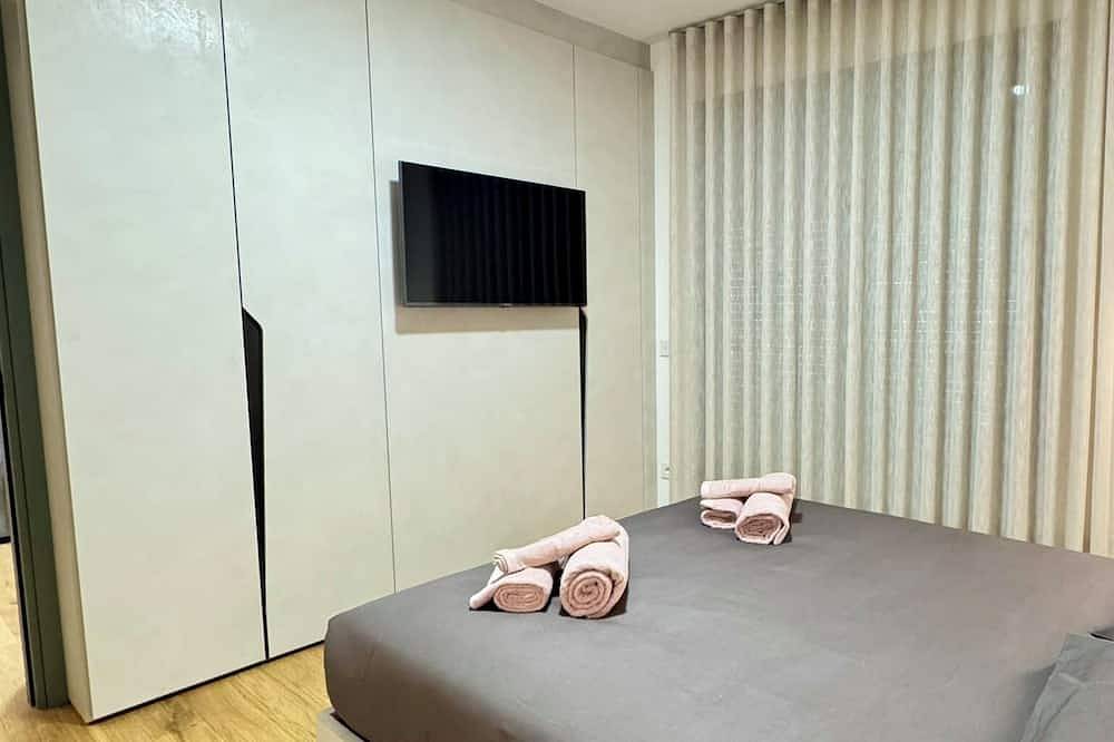 Ganze Wohnung, _Track 23_Tirano_ 400m from the Bernina train. in Tirano, Veltlin