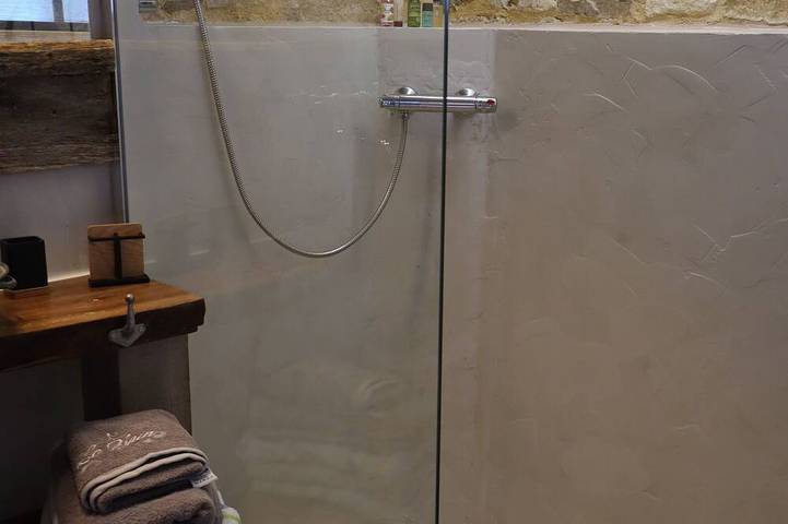 Location de vacances pour 2 personnes, animaux acceptés à Bouzic - 4